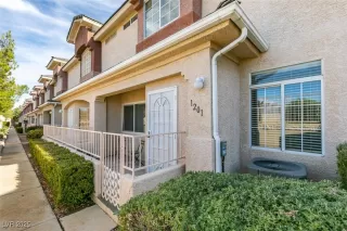 Photo #1: 2734367 Listing 