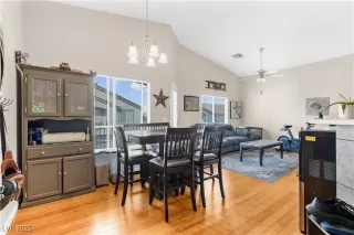 Photo #4: 2734392 Listing 