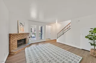 Photo #1: 2734395 Listing 