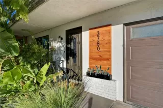 Photo #3: 2734402 Listing 