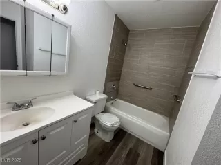 Photo #4: 2734477 Listing 