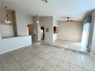 Photo #4: 2734480 Listing 