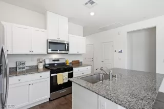 Photo #4: 2734499 Listing 