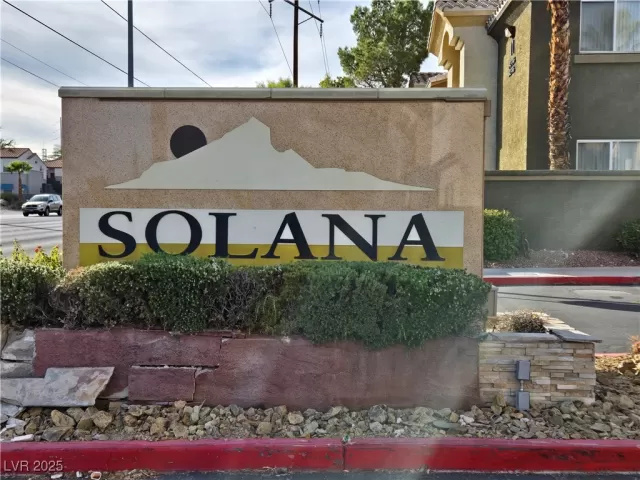 MLS: 2734505 Condo For Sale