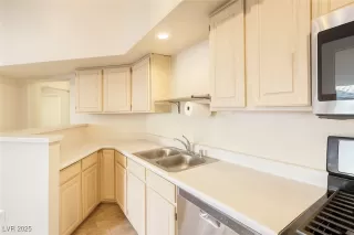 Photo #5: 2734505 Listing 