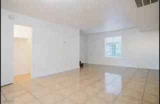 Photo #2: 2734513 Listing 