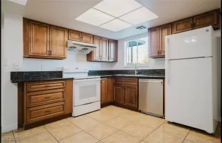 Photo #3: 2734513 Listing 