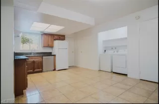 Photo #4: 2734513 Listing 