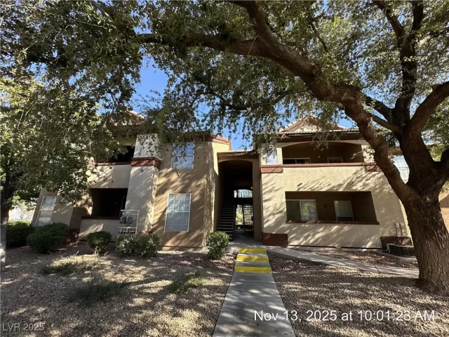 MLS: 2734598 Condo For Sale