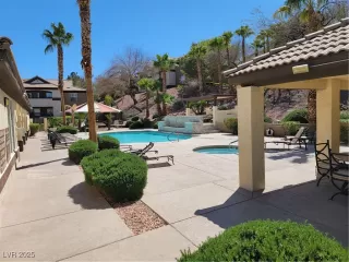 Photo #4: 2734598 Listing 