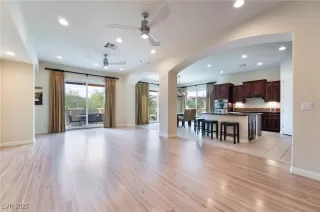 Photo #3: 2734634 Listing 