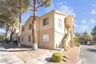 Photo #2: 2734650 Listing 