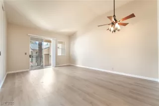 Photo #5: 2734650 Listing 