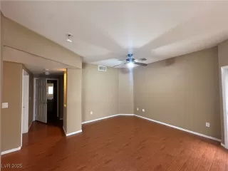 Photo #2: 2734674 Listing 