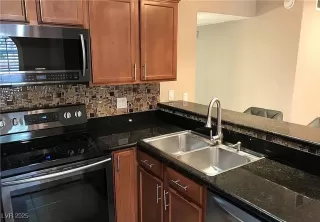 Photo #5: 2734685 Listing 