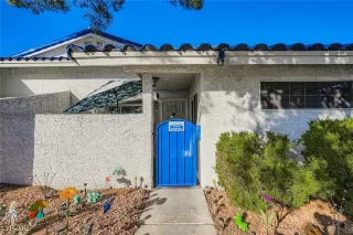 Photo #1: 2734694 Listing 