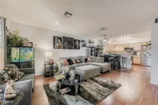 Photo #2: 2734694 Listing 