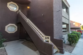 Photo #1: 2734711 Listing