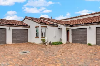 Photo #3: 2734763 Listing 