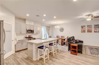 Photo #6: 2734763 Listing 