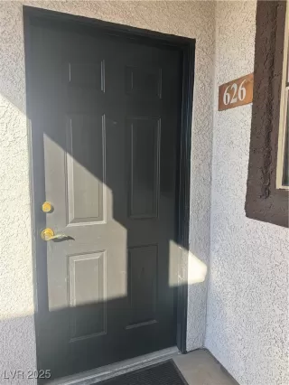 Photo #1: 2734779 Listing 