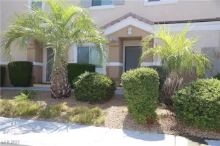 Photo #1: 2734785 Listing 