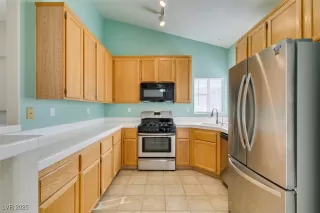 Photo #4: 2734829 Listing 