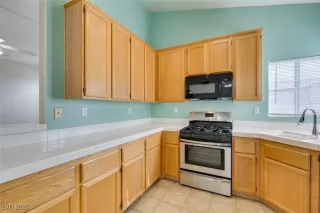 Photo #5: 2734829 Listing 