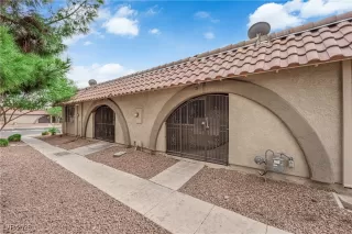 Photo #1: 2734863 Listing 