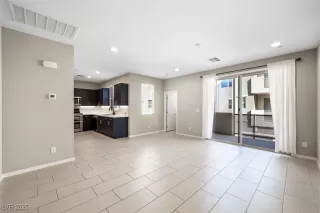 Photo #6: 2734868 Listing 
