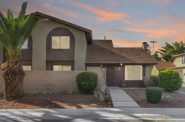 MLS: 2734880 Condo For Sale