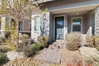 Photo #2: 2734903 Listing 