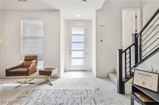 Photo #4: 2734903 Listing 