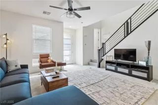 Photo #6: 2734903 Listing 