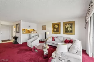 Photo #4: 2734910 Listing