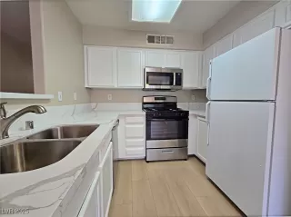 Photo #4: 2734923 Listing 