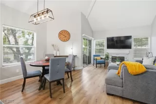 Photo #1: 2734955 Listing 