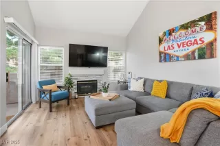 Photo #2: 2734955 Listing 