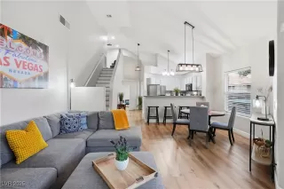 Photo #3: 2734955 Listing 