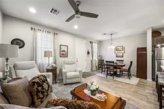 Photo #5: 2735028 Listing 