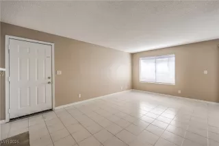 Photo #5: 2735075 Listing 