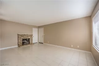 Photo #6: 2735075 Listing 