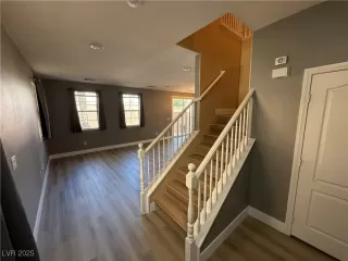 Photo #1: 2735112 Listing 