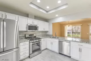 Photo #5: 2735156 Listing