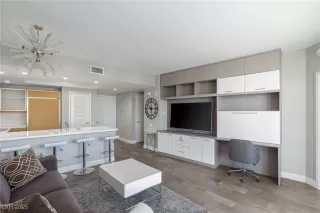 Photo #1: 2735164 Listing