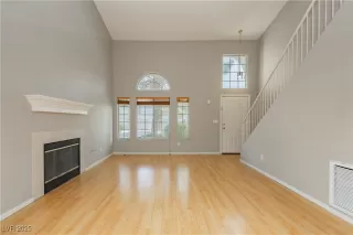 Photo #3: 2735188 Listing 