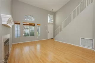 Photo #4: 2735188 Listing 