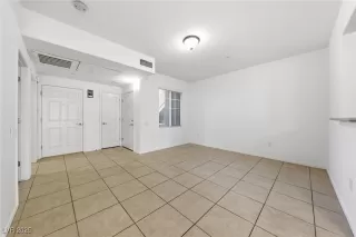 Photo #3: 2735209 Listing 