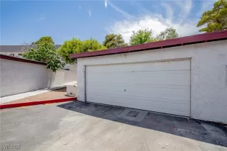 Photo #1: 2735220 Listing