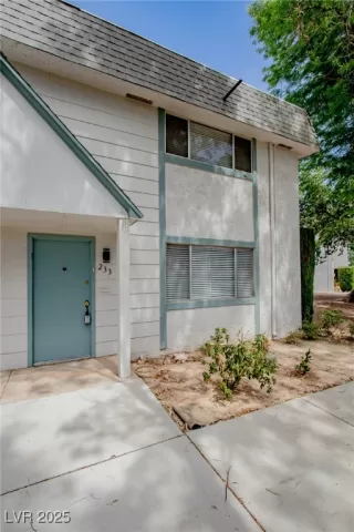 Photo #4: 2735224 Listing